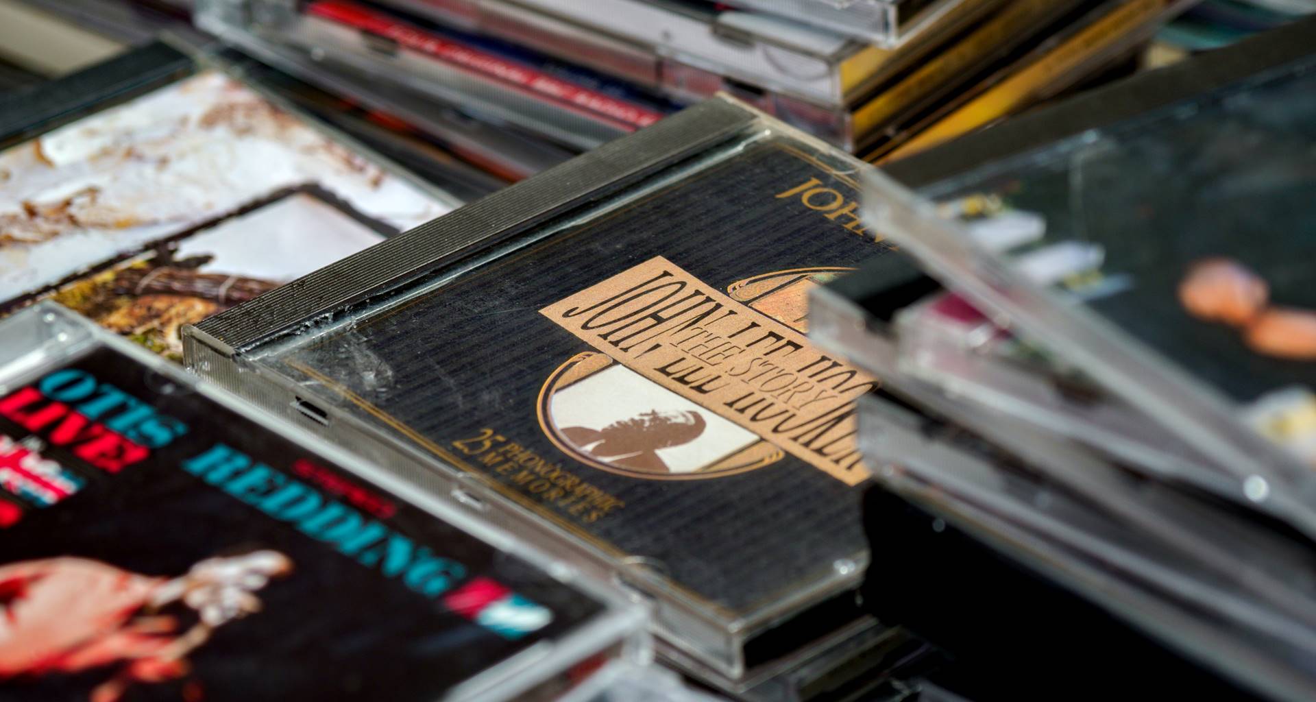 Hoofdkwartier Hectare zuiger Doosje van CD of cassettebandje weggooien | Afvalscheidingswijzer